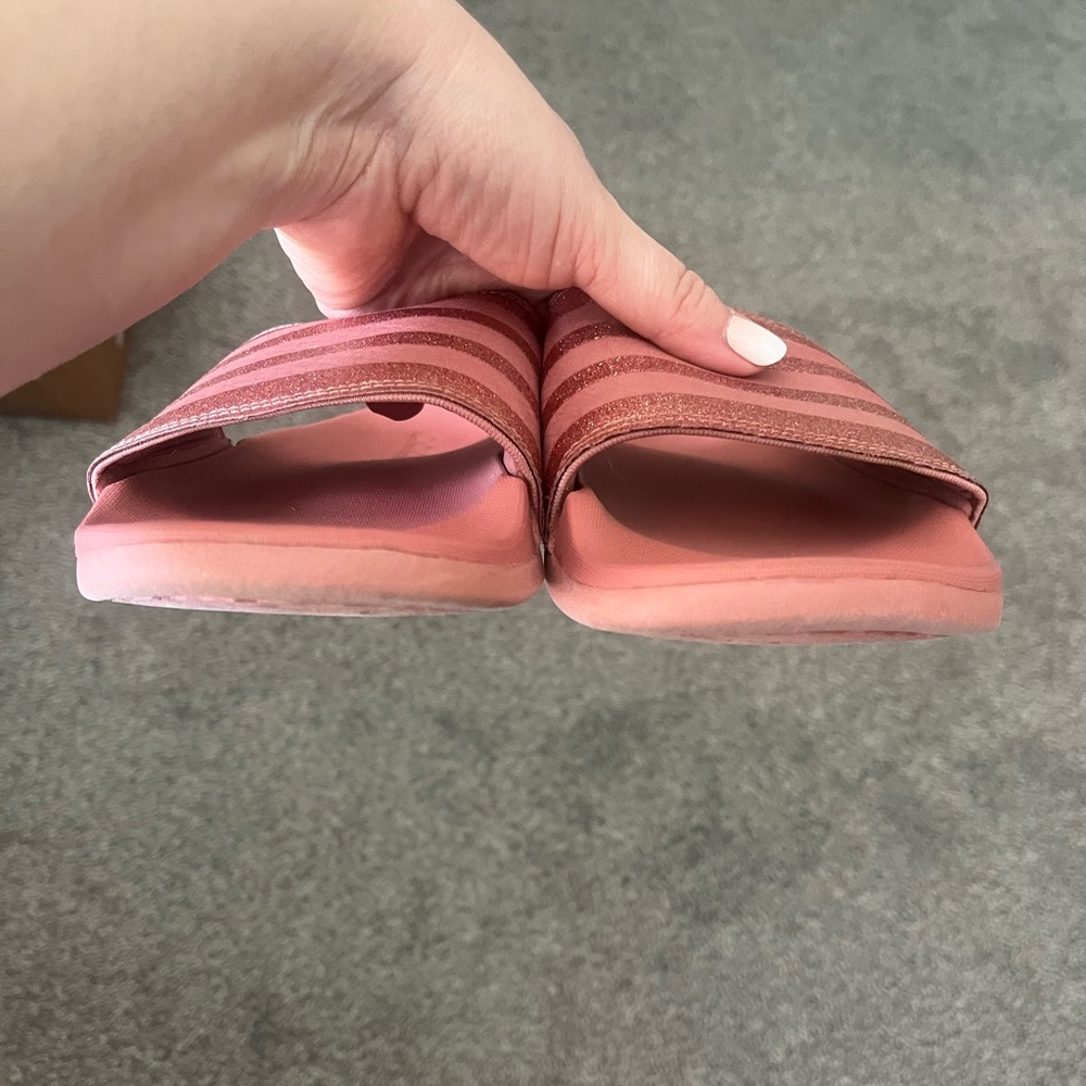 Adidas slides - Picture 4 of 7